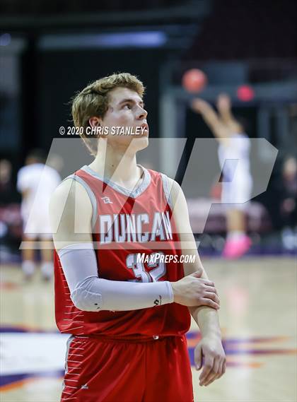 Thumbnail 3 in Duncan @ Baboquivari (AIA 1A Round 1 Playoff) photogallery.