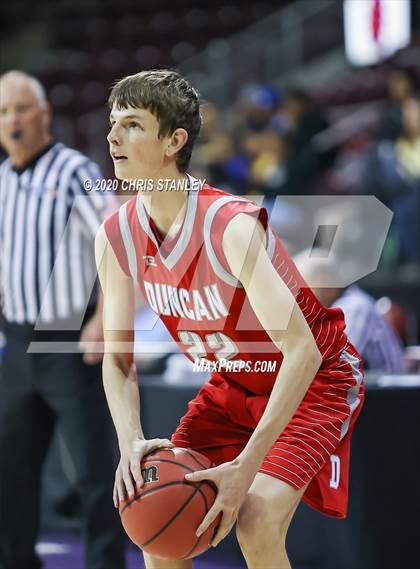 Thumbnail 2 in Duncan @ Baboquivari (AIA 1A Round 1 Playoff) photogallery.