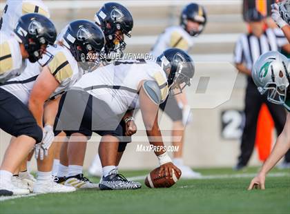 Thumbnail 2 in Lincoln Southwest vs Lincoln Southeast photogallery.