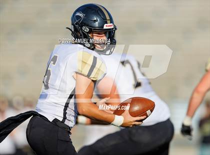 Thumbnail 3 in Lincoln Southwest vs Lincoln Southeast photogallery.