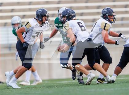 Thumbnail 3 in Lincoln Southwest vs Lincoln Southeast photogallery.