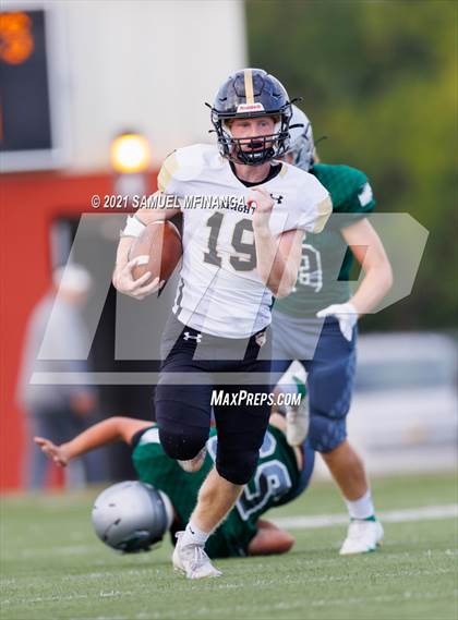 Thumbnail 2 in Lincoln Southwest vs Lincoln Southeast photogallery.