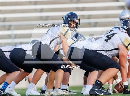 Thumbnail 3 in Lincoln Southwest vs Lincoln Southeast photogallery.