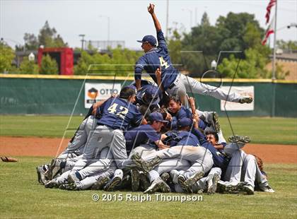 Thumbnail 3 in St. Mary's vs. Elk Grove (CIF SJS D1 Final) photogallery.