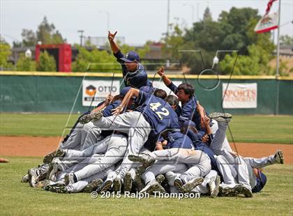 Thumbnail 3 in St. Mary's vs. Elk Grove (CIF SJS D1 Final) photogallery.