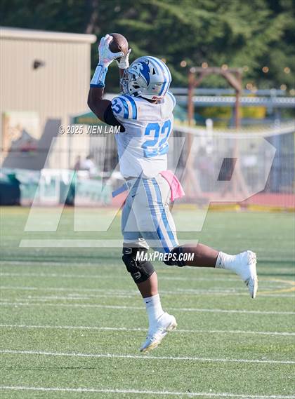 Thumbnail 2 in Bishop O'Dowd vs. Fortuna (CIF NCS Division 6 Final) photogallery.