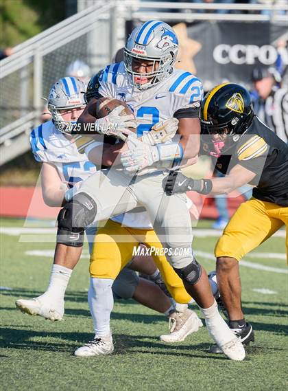 Thumbnail 2 in Bishop O'Dowd vs. Fortuna (CIF NCS Division 6 Final) photogallery.