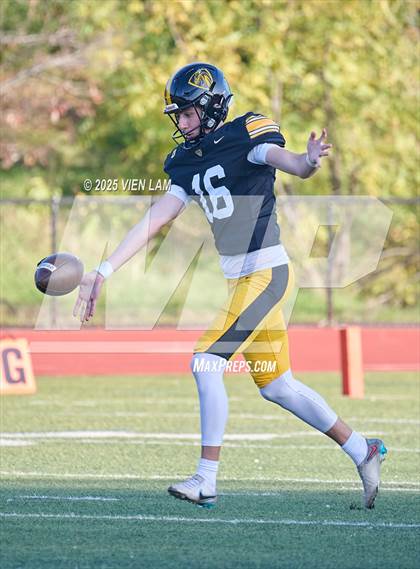 Thumbnail 2 in Bishop O'Dowd vs. Fortuna (CIF NCS Division 6 Final) photogallery.