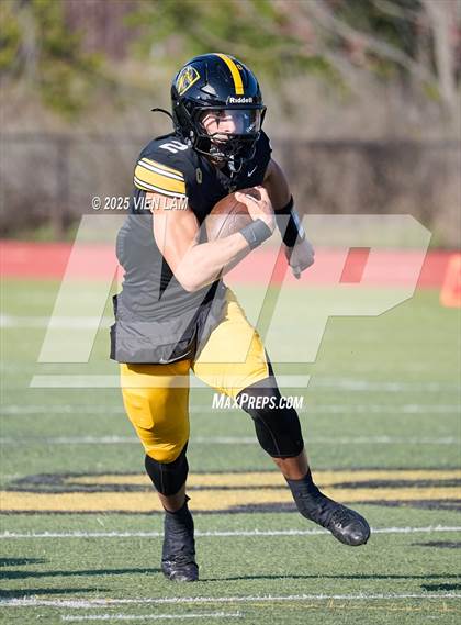 Thumbnail 3 in Bishop O'Dowd vs. Fortuna (CIF NCS Division 6 Final) photogallery.
