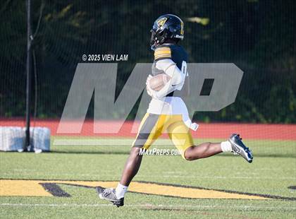 Thumbnail 3 in Bishop O'Dowd vs. Fortuna (CIF NCS Division 6 Final) photogallery.