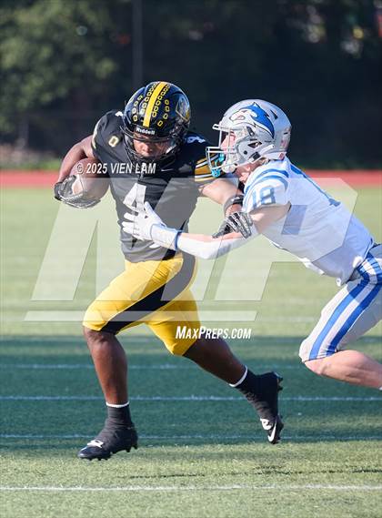 Thumbnail 1 in Bishop O'Dowd vs. Fortuna (CIF NCS Division 6 Final) photogallery.