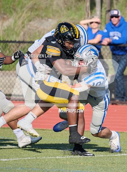 Thumbnail 2 in Bishop O'Dowd vs. Fortuna (CIF NCS Division 6 Final) photogallery.