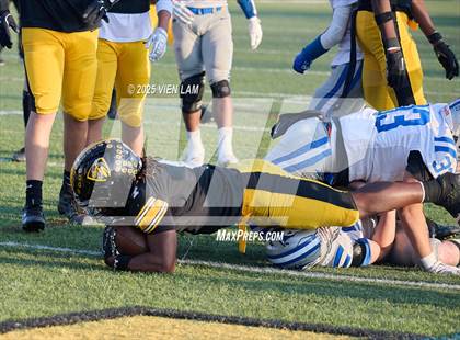 Thumbnail 3 in Bishop O'Dowd vs. Fortuna (CIF NCS Division 6 Final) photogallery.