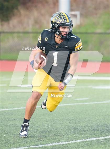 Thumbnail 3 in Bishop O'Dowd vs. Fortuna (CIF NCS Division 6 Final) photogallery.