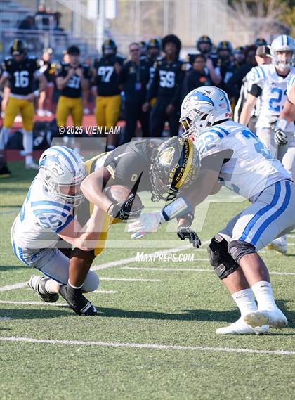 Thumbnail 2 in Bishop O'Dowd vs. Fortuna (CIF NCS Division 6 Final) photogallery.