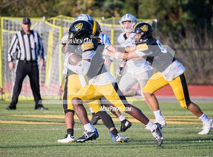 Thumbnail 2 in Bishop O'Dowd vs. Fortuna (CIF NCS Division 6 Final) photogallery.