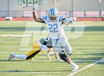 Thumbnail 2 in Bishop O'Dowd vs. Fortuna (CIF NCS Division 6 Final) photogallery.