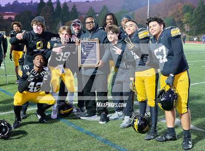 Thumbnail 2 in Bishop O'Dowd vs. Fortuna (CIF NCS Division 6 Final) photogallery.