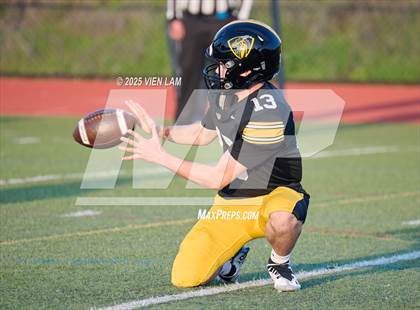 Thumbnail 2 in Bishop O'Dowd vs. Fortuna (CIF NCS Division 6 Final) photogallery.