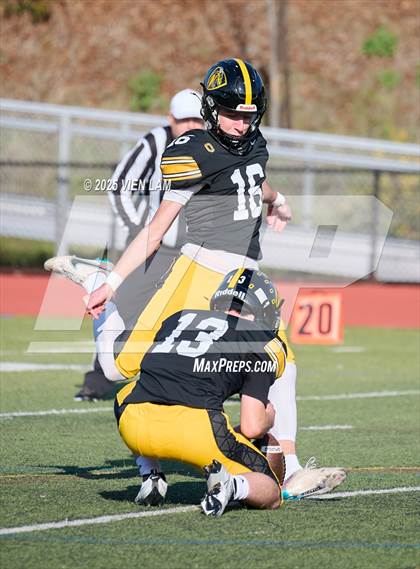 Thumbnail 2 in Bishop O'Dowd vs. Fortuna (CIF NCS Division 6 Final) photogallery.