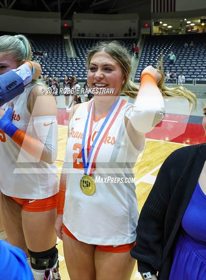 Thumbnail 3 in Grand Oaks vs. Cinco Ranch (UIL 6A Volleyball Final Medal Ceremony) photogallery.