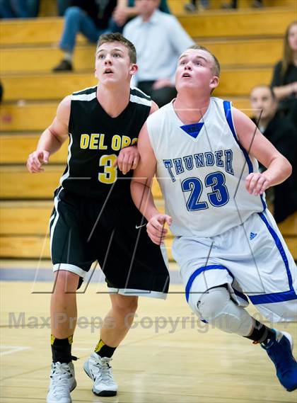Thumbnail 3 in Rocklin vs Del Oro photogallery.