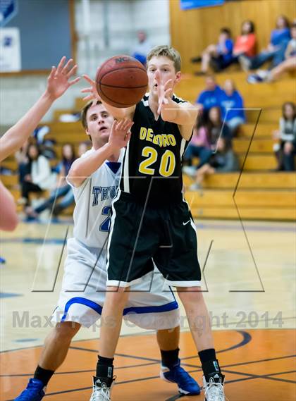 Thumbnail 2 in Rocklin vs Del Oro photogallery.