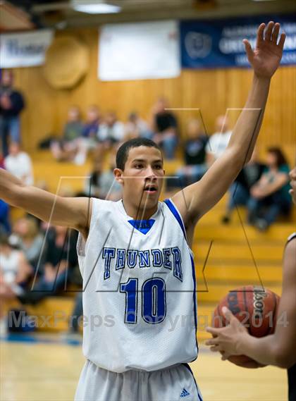 Thumbnail 2 in Rocklin vs Del Oro photogallery.