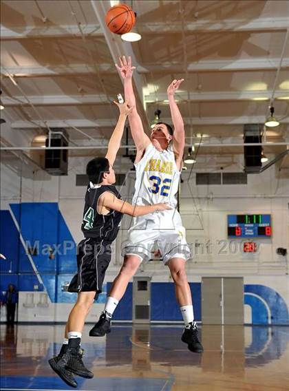 Thumbnail 2 in Bonita @ Charter Oak photogallery.