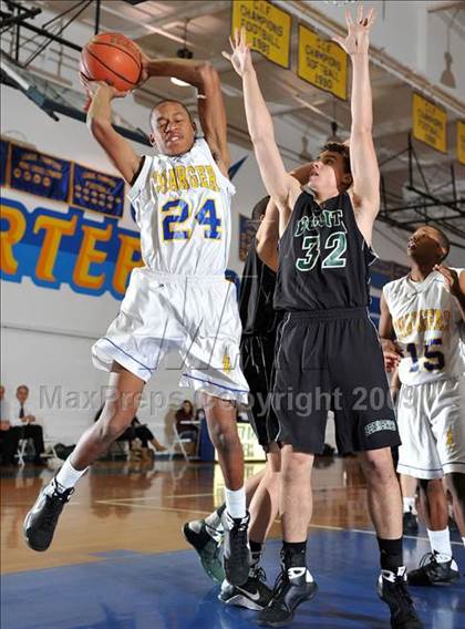 Thumbnail 2 in Bonita @ Charter Oak photogallery.