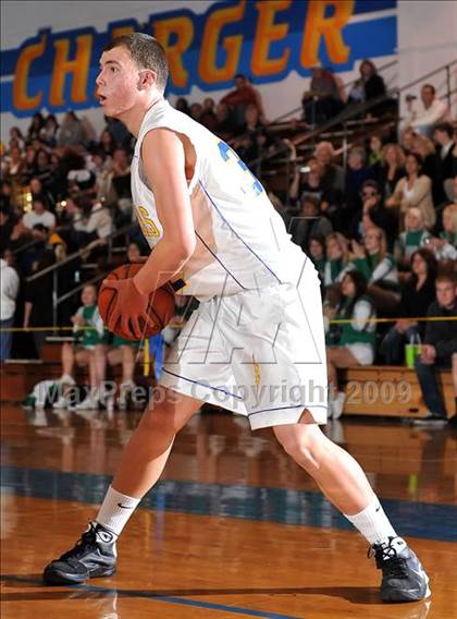 Thumbnail 1 in Bonita @ Charter Oak photogallery.