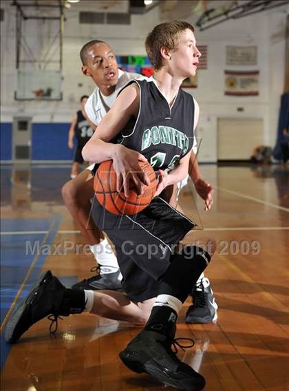 Thumbnail 1 in Bonita @ Charter Oak photogallery.