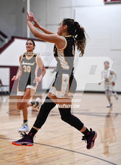Thumbnail 1 in Florence vs Immanuel Christian (Cameron Chamber Christmas Classic) photogallery.