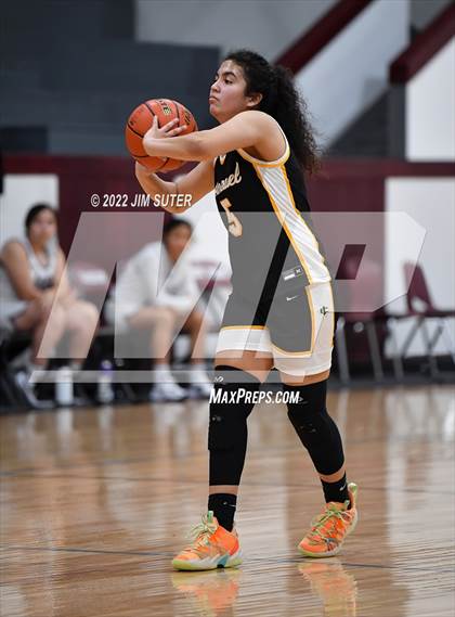 Thumbnail 2 in Florence vs Immanuel Christian (Cameron Chamber Christmas Classic) photogallery.
