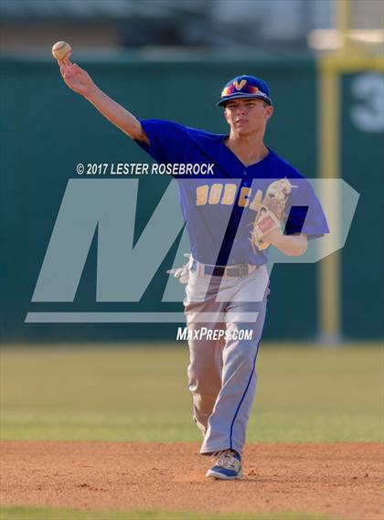 Thumbnail 3 in Medina vs. D'Hanis (UIL 1A Regional Quarterfinal) photogallery.