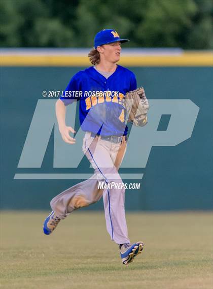 Thumbnail 2 in Medina vs. D'Hanis (UIL 1A Regional Quarterfinal) photogallery.