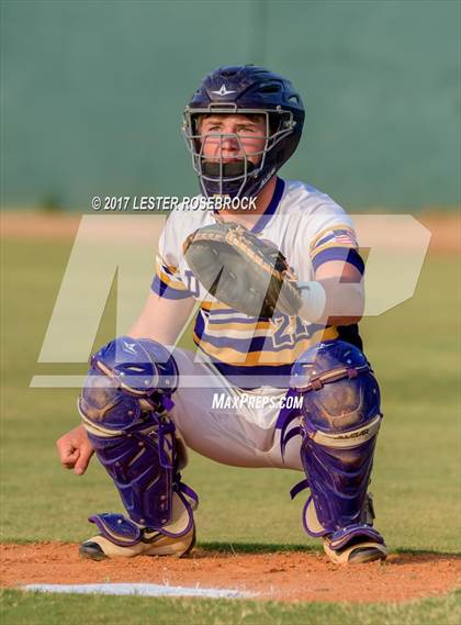 Thumbnail 2 in Medina vs. D'Hanis (UIL 1A Regional Quarterfinal) photogallery.