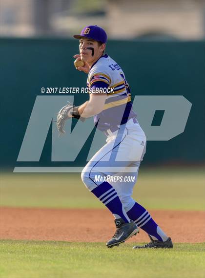 Thumbnail 2 in Medina vs. D'Hanis (UIL 1A Regional Quarterfinal) photogallery.