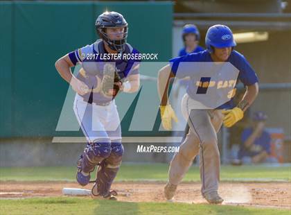 Thumbnail 3 in Medina vs. D'Hanis (UIL 1A Regional Quarterfinal) photogallery.