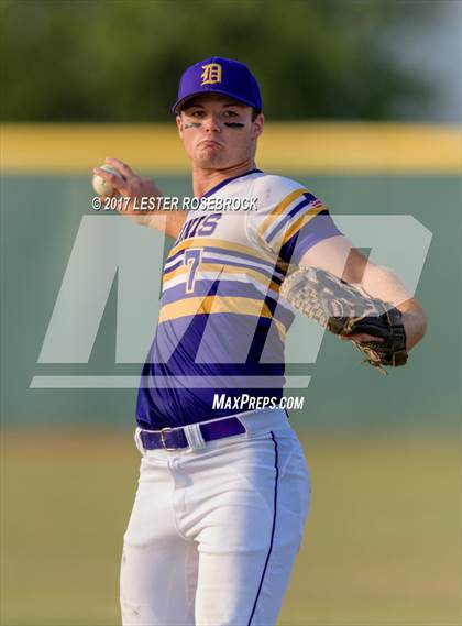 Thumbnail 2 in Medina vs. D'Hanis (UIL 1A Regional Quarterfinal) photogallery.