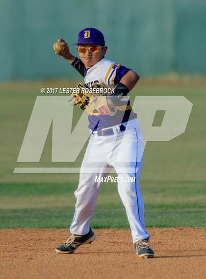 Thumbnail 2 in Medina vs. D'Hanis (UIL 1A Regional Quarterfinal) photogallery.