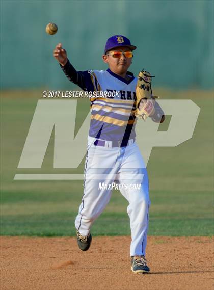 Thumbnail 2 in Medina vs. D'Hanis (UIL 1A Regional Quarterfinal) photogallery.