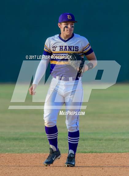 Thumbnail 2 in Medina vs. D'Hanis (UIL 1A Regional Quarterfinal) photogallery.