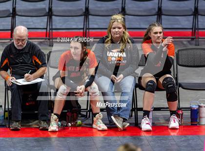 Thumbnail 1 in Oak Glen vs. South Harrison (WVSSAC Class AA Quarterfinal) photogallery.