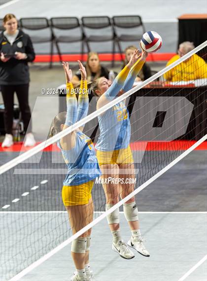 Thumbnail 3 in Oak Glen vs. South Harrison (WVSSAC Class AA Quarterfinal) photogallery.