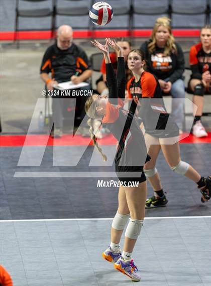 Thumbnail 2 in Oak Glen vs. South Harrison (WVSSAC Class AA Quarterfinal) photogallery.