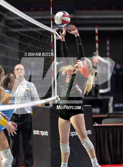 Thumbnail 2 in Oak Glen vs. South Harrison (WVSSAC Class AA Quarterfinal) photogallery.