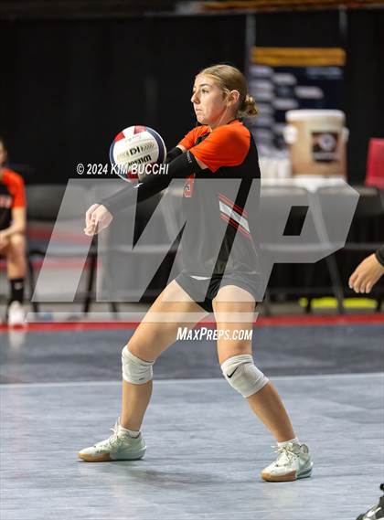 Thumbnail 1 in Oak Glen vs. South Harrison (WVSSAC Class AA Quarterfinal) photogallery.