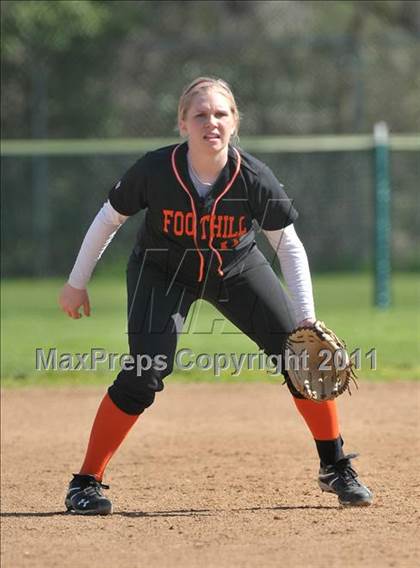 Thumbnail 1 in El Camino vs. Foothill (Victory Pre-Season T.O.C.) photogallery.