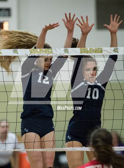 Thumbnail 3 in Pleasant Valley vs. Chico (NSCIF D2  Final) photogallery.